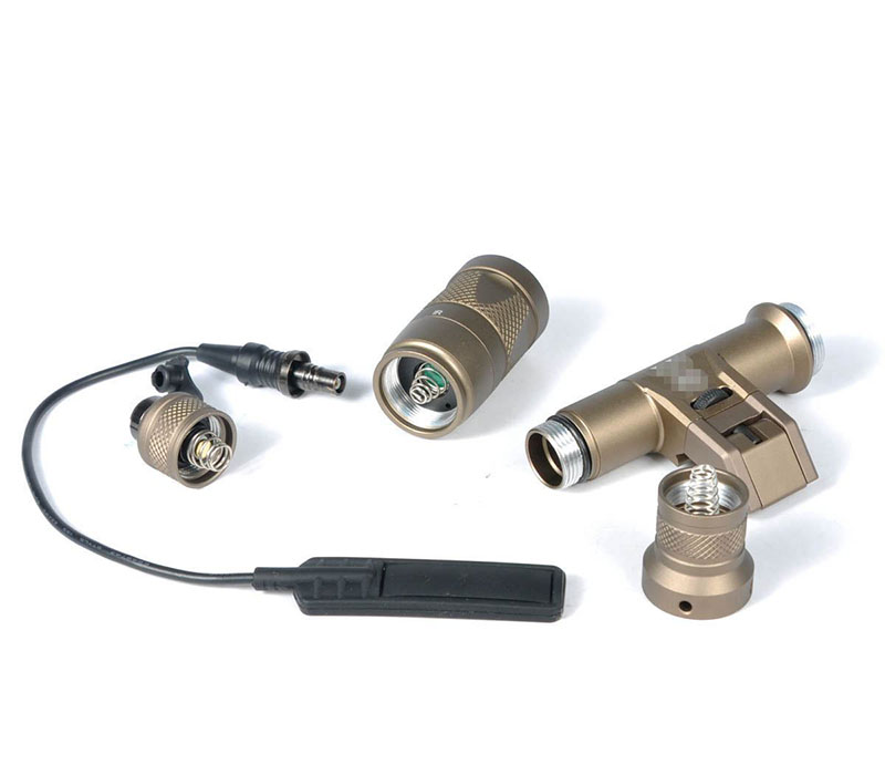 SF IFM M600V IR Dual Output Flashlight Tan